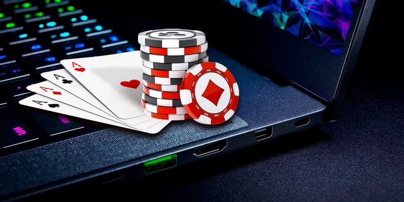 Kinh nghiệm chơi Poker dễ ăn cùng chuyên gia J88